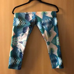 Onzie Capri leggings